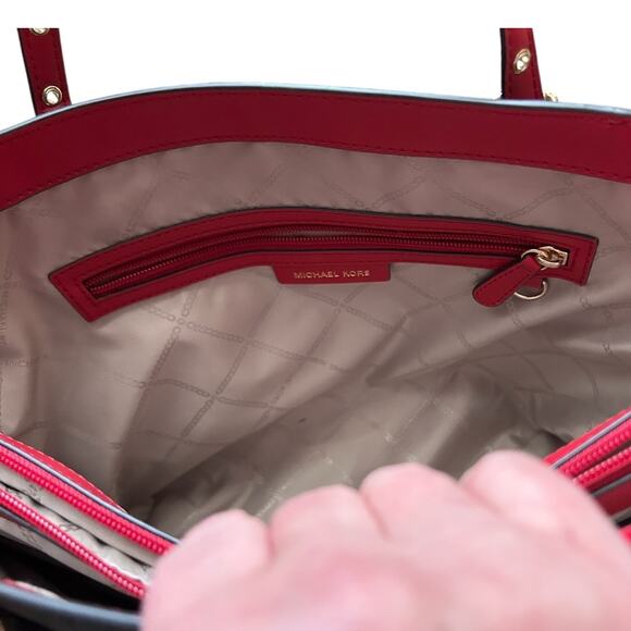 Michael Kors Voyager East West Large Saffiano Leather Tote Crimson Colorblock - Picture 8 of 12